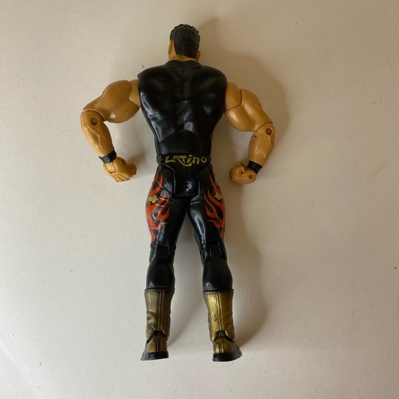 lot of 4  vintage WWE action figures. - Picture 8 of 9